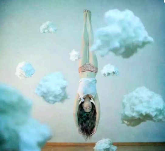 题图 / Anka Zhuravleva