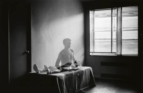 05 26地铁站里的一趟银河系小旅行|duane michals