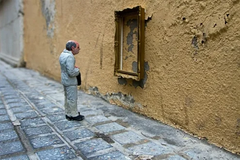 07 24isaac cordal